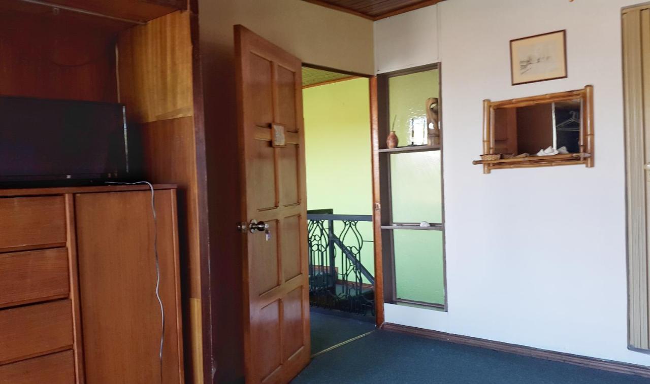 Bed and Breakfast Vida Tropical Алахуела Екстер'єр фото