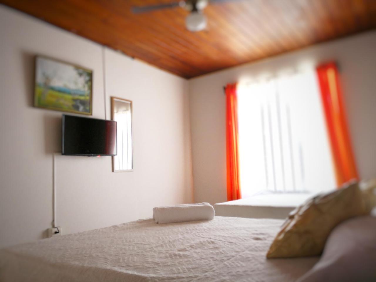 Bed and Breakfast Vida Tropical Алахуела Екстер'єр фото