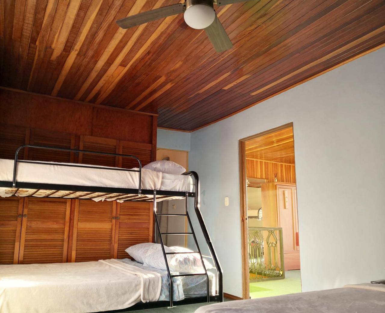 Bed and Breakfast Vida Tropical Алахуела Екстер'єр фото